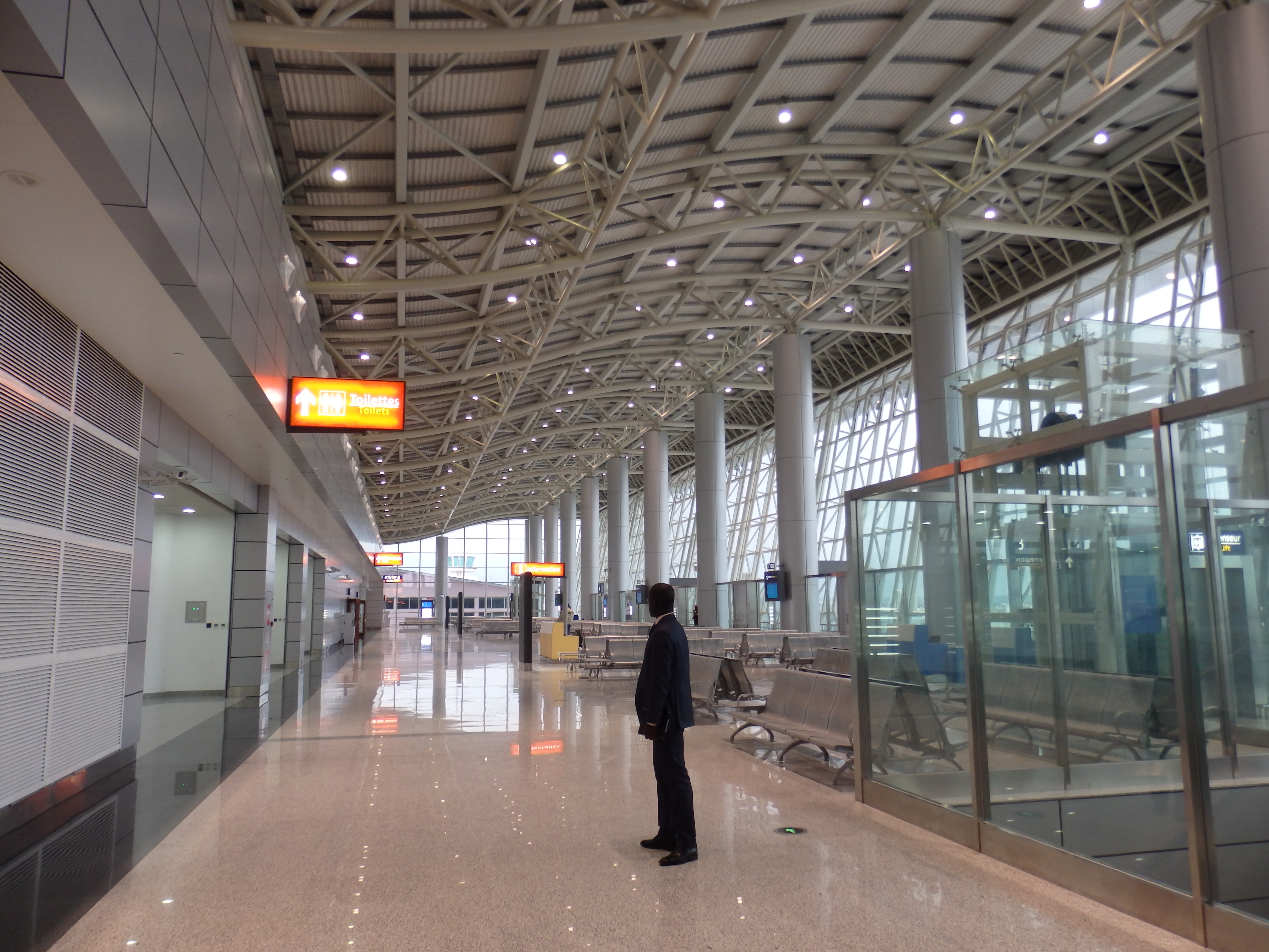 Gallery Agostinho Neto International Airport of PointeNoire